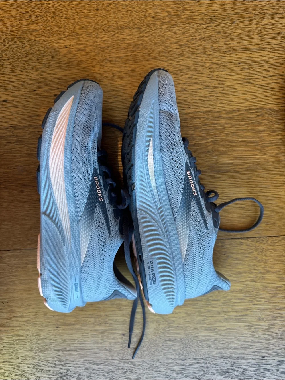 Brooks women’s Ghost 17 running shoes, 10.5 medium